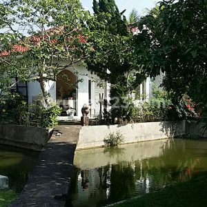 Dijual Rumah Cantik Swimmingpool. di Kota Cianjur