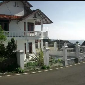 Dijual Rumah Villa Di Cipanas (Dipinggir Jalan raya ke Cibodas)
