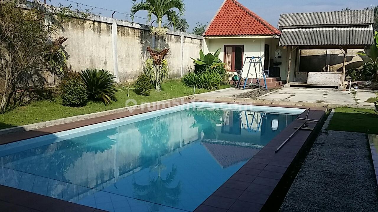 Dijual Rumah Cantik Swimmingpool. di Kota Cianjur