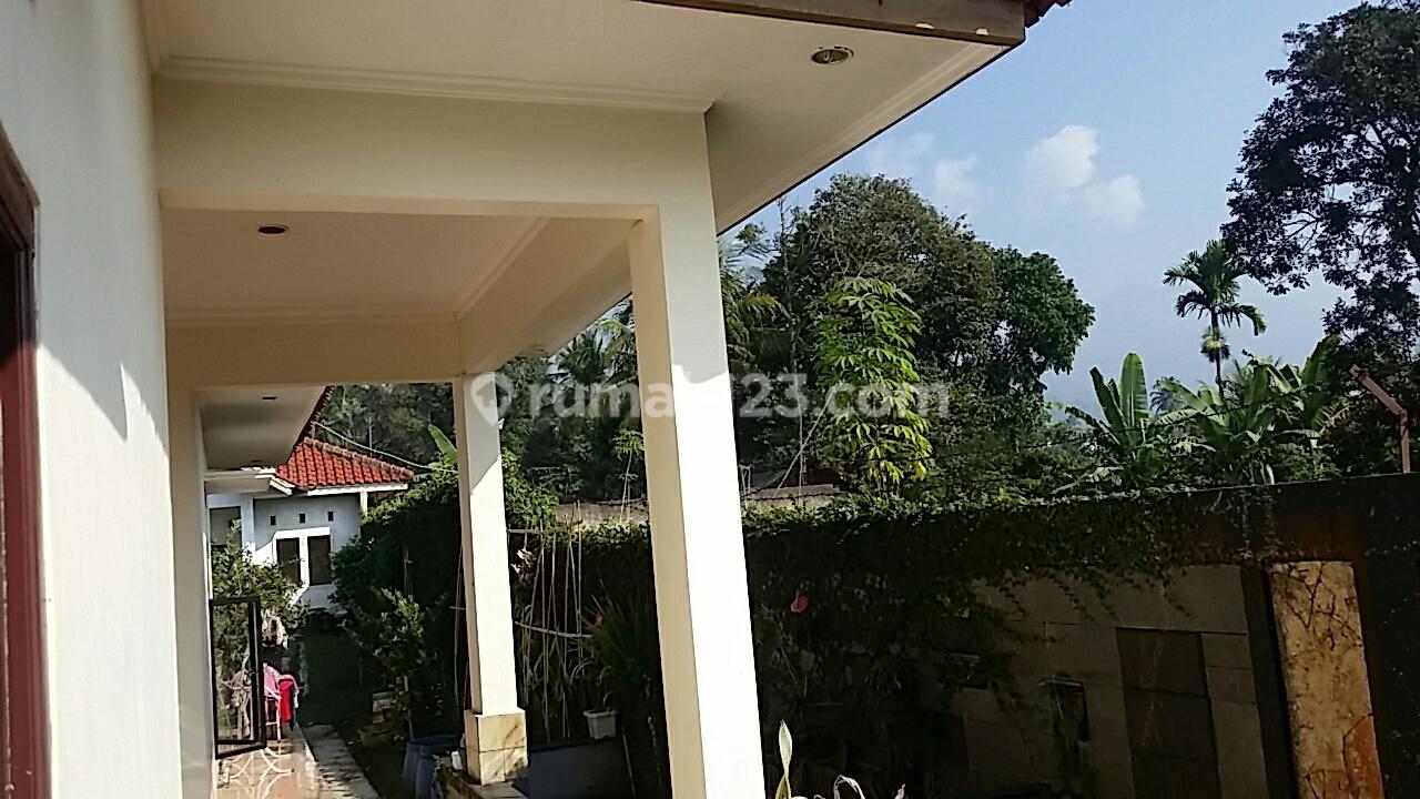 Dijual Rumah Cantik Swimmingpool. di Kota Cianjur