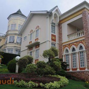 Villa 7KT Mewah Full Furnished di Kota Bunga Cipanas