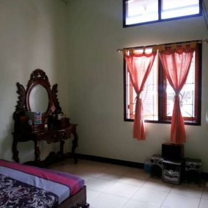 Rumah Hunian Nyaman di Gombong Permai