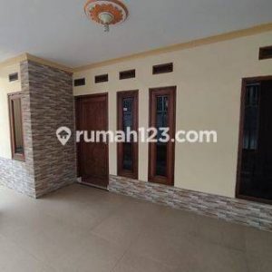 Jual rumah siap huni di Jalan Gatot Mangkupraja Kabupaten Cianjur
