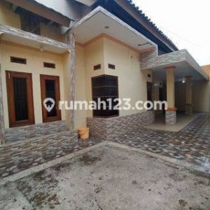 Jual rumah siap huni di Jalan Gatot Mangkupraja Kabupaten Cianjur