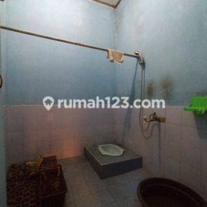 Jual rumah strategis di Jalan Caringin Kabupaten Cianjur