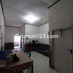 Jual rumah strategis di Jalan Caringin Kabupaten Cianjur