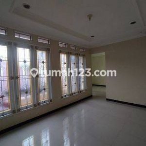 Jual rumah mewah murah siap huni! Komplek Eksklusif di Cianjur Kota Kabupaten Cianjur