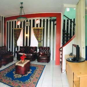 Jual villa nyaman murah di Cipanas Kabupaten Cianjur