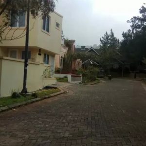 Jual villa nyaman strategis di Kota Bunga Cipanas Kabupaten Cianjur