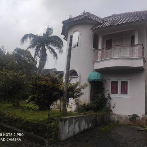 Jual villa nyaman strategis di Jalan Hanjawar Cipanas Kabupaten Cianjur