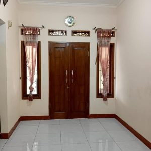 Di Jual Rumah Baru di Karangtengah