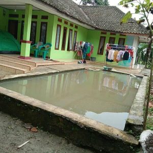 Dijual Rumah plus Kolam di Warungkondang, Cianjur