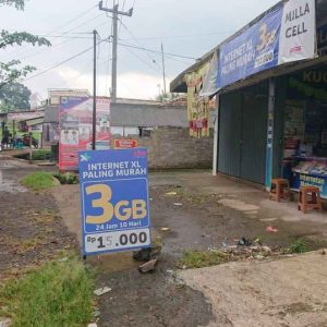 Di Jual Rumah dan Kios di Bojong Picung