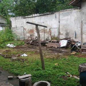 Di Jual Rumah dan Kios di Bojong Picung