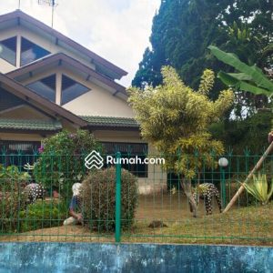 Dijual Villa terawat Strategis aman & nyaman di Cipanas