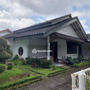 Dijual Villa di Hanjawar Cipanas Puncak