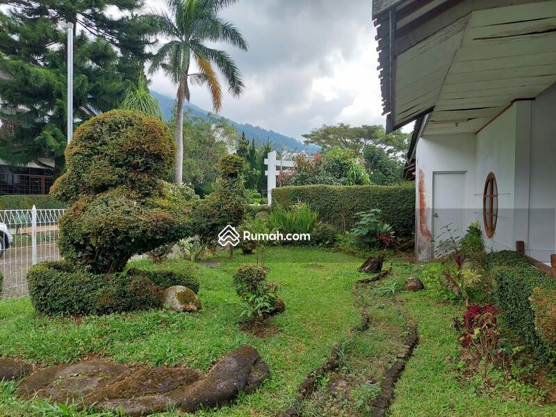Dijual Villa di Hanjawar Cipanas Puncak