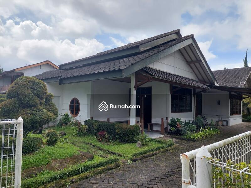 Dijual Villa di Hanjawar Cipanas Puncak