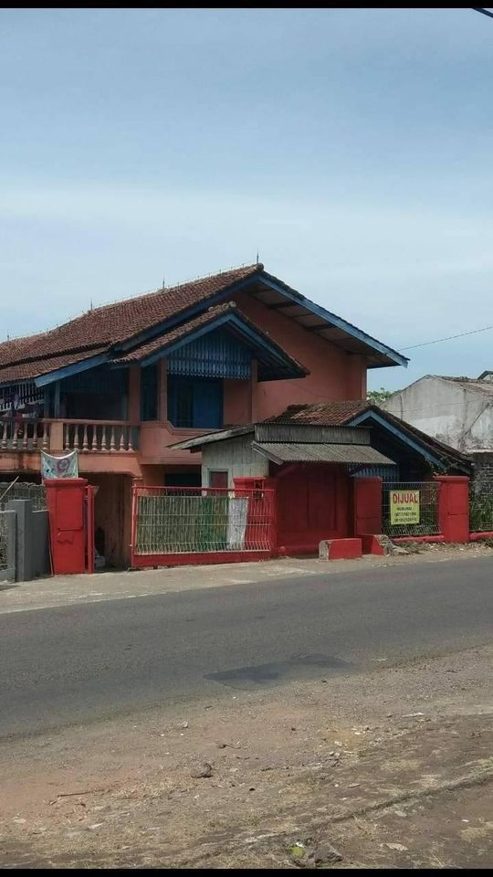Dijual Rumah di pinggir Jalan Besar Jamali, Mande