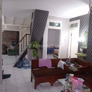 Dijual Villa Murah 2 Lantai di Cipanas