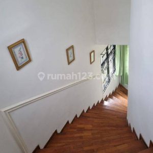 Dijual Villa Kinclong, nyaman dan siap huni di Kota Bunga Puncak, Cipanas