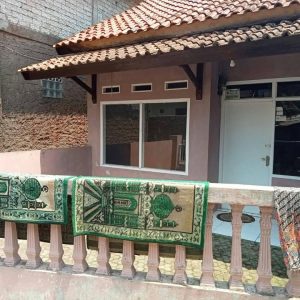 Dijual Rumah di Gadung, Karangtengah