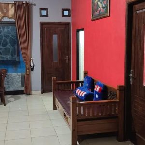 Dijual Rumah sama Furniturenya di Karangtengah, Cianjur