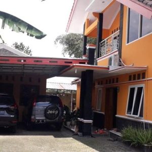 Dijual Rumah plus Kolam Ikan di Karangtengah, Cianjur