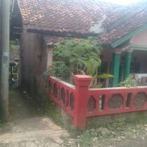Dijual Rumah pinggir Jalan Desa Panyusuhan, Sukaluyu