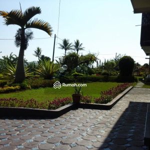 Dijual Villa Asri 2 Lantai di Cipanas