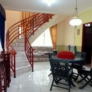 Dijual Murah Villa di Kota Bunga Puncak Cipanas