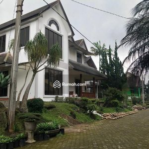 Dijual Villa Siap Huni Baru Renov di Sunkist Puncak Cipanas