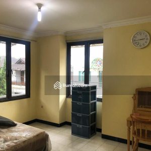 Dijual Villa Siap Huni Baru Renov di Sunkist Puncak Cipanas