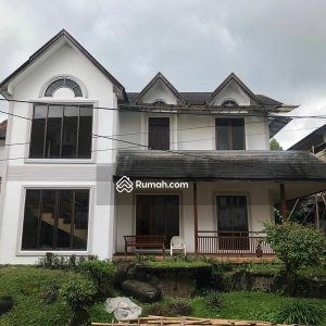 Dijual Villa Siap Huni Baru Renov di Sunkist Puncak Cipanas