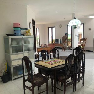Dijual Villa Siap Huni Baru Renov di Sunkist Puncak Cipanas