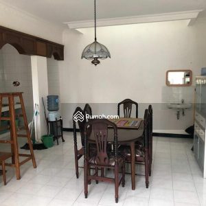 Dijual Villa Siap Huni Baru Renov di Sunkist Puncak Cipanas