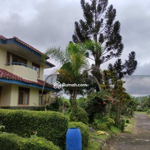 Dijual Villa Galaxy Resort 2 Lantai di Cipanas