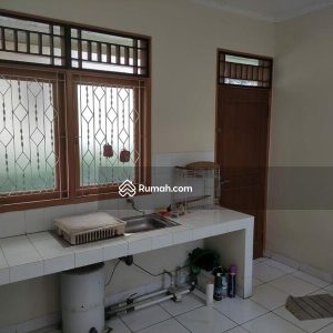 Dijual Villa Galaxy Resort 2 Lantai di Cipanas