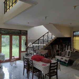Dijual Villa Galaxy Resort 2 Lantai di Cipanas