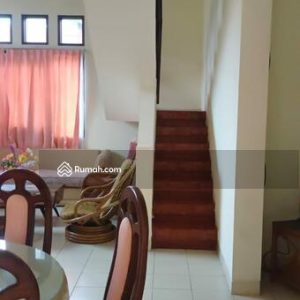 Dijual Villa di Puncak Cipanas, Cianjur