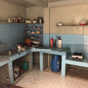 Dijual Rumah Strategis dekat ke Jalan Raya Nasional di Cipanas, Cianjur