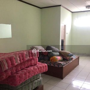 Dijual Rumah Strategis dekat ke Jalan Raya Nasional di Cipanas, Cianjur