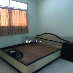 Dijual Rumah Strategis dekat ke Jalan Raya Nasional di Cipanas, Cianjur