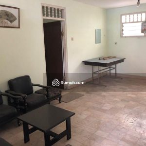 Dijual Rumah Strategis dekat ke Jalan Raya Nasional di Cipanas, Cianjur