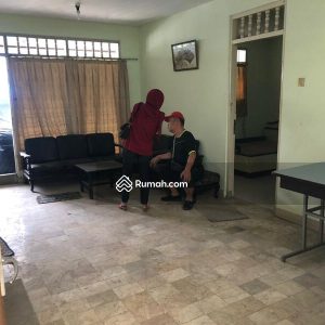 Dijual Rumah Strategis dekat ke Jalan Raya Nasional di Cipanas, Cianjur