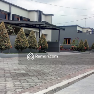 Dijual Rumah di Villa Bukit Dollar Cipanas