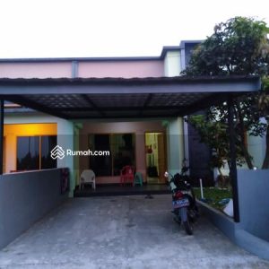 Dijual Rumah di Villa Bukit Dollar Cipanas