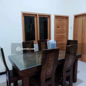 Dijual Rumah di Villa Bukit Dollar Cipanas