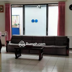 Dijual Tanah Bonus Bangunan Rumah di Pacet