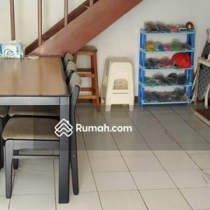 Dijual Tanah Bonus Bangunan Rumah di Pacet